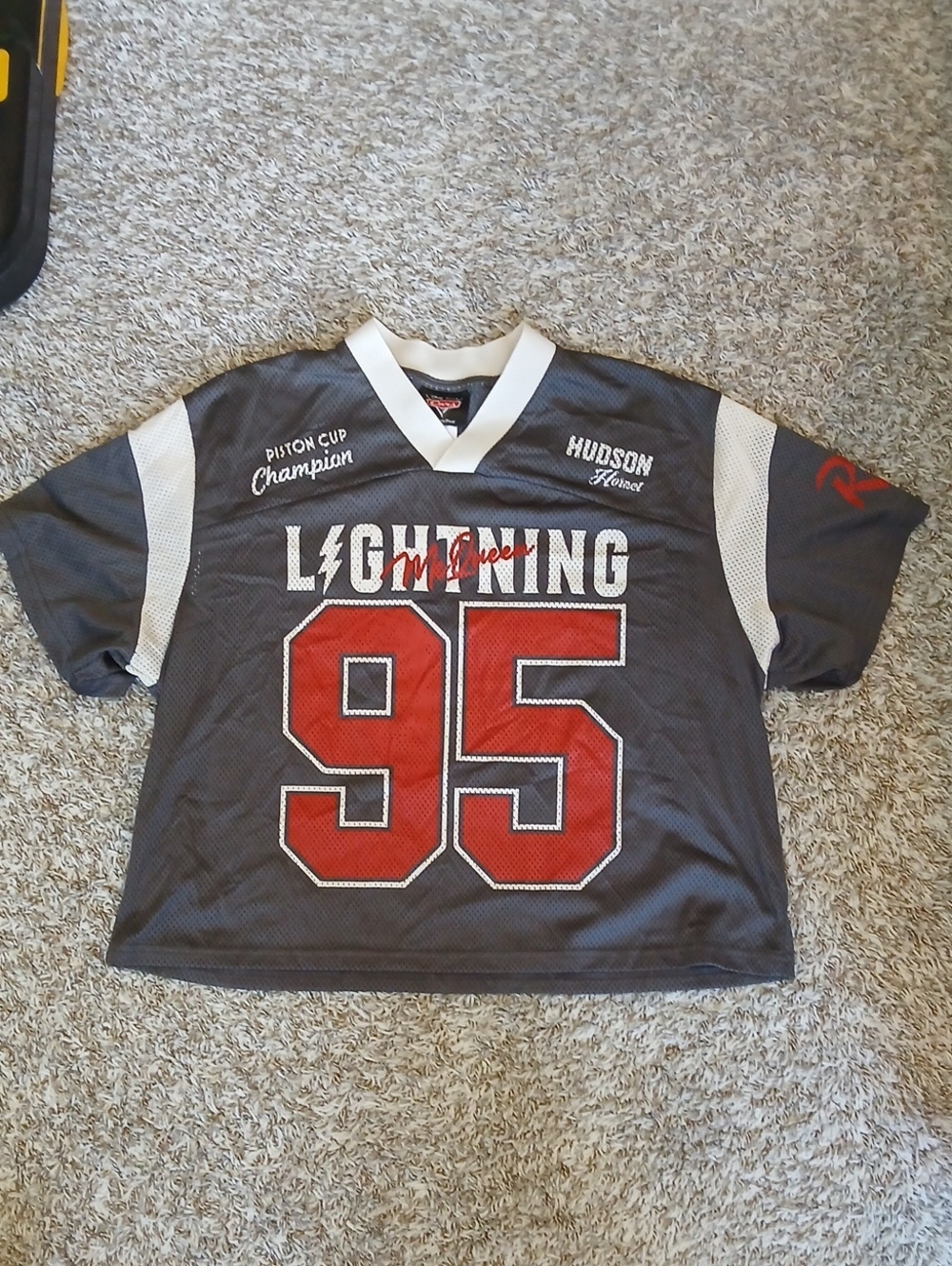Lightning McQueen Pixar Cars 95 Grey & Red Jersey Top Size Medium Unisex